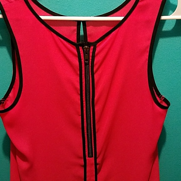 Coral top - Picture 3 of 4